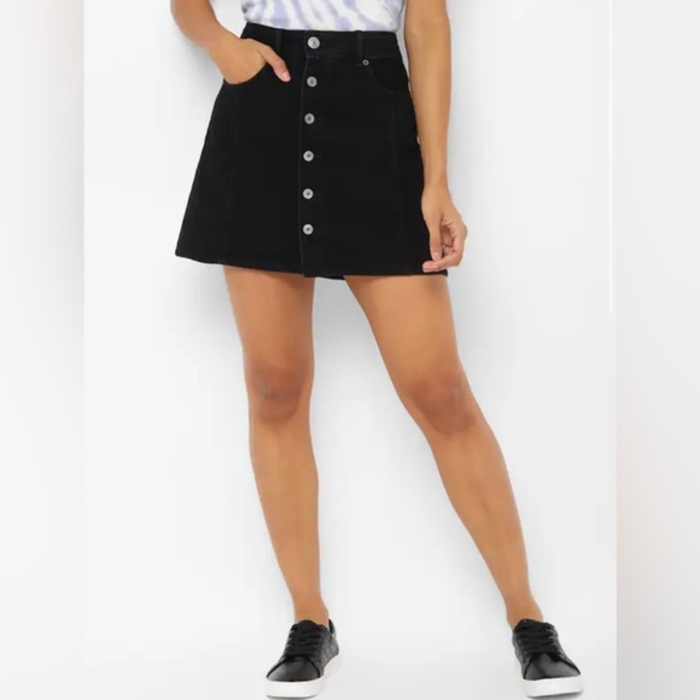 American Eagle Button Down Black Denim Skirt‎